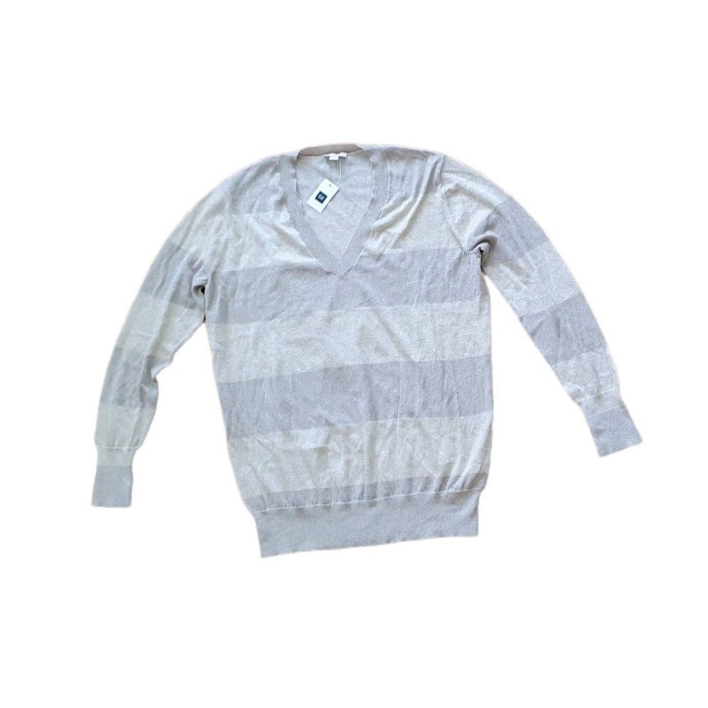 Womens GAP Designed & Crafted Long Sleeve V-Neck Sweater Size M
